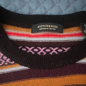 Great Scotch and Soda sweater !!! Beautiful craftsmanship . Xxl .